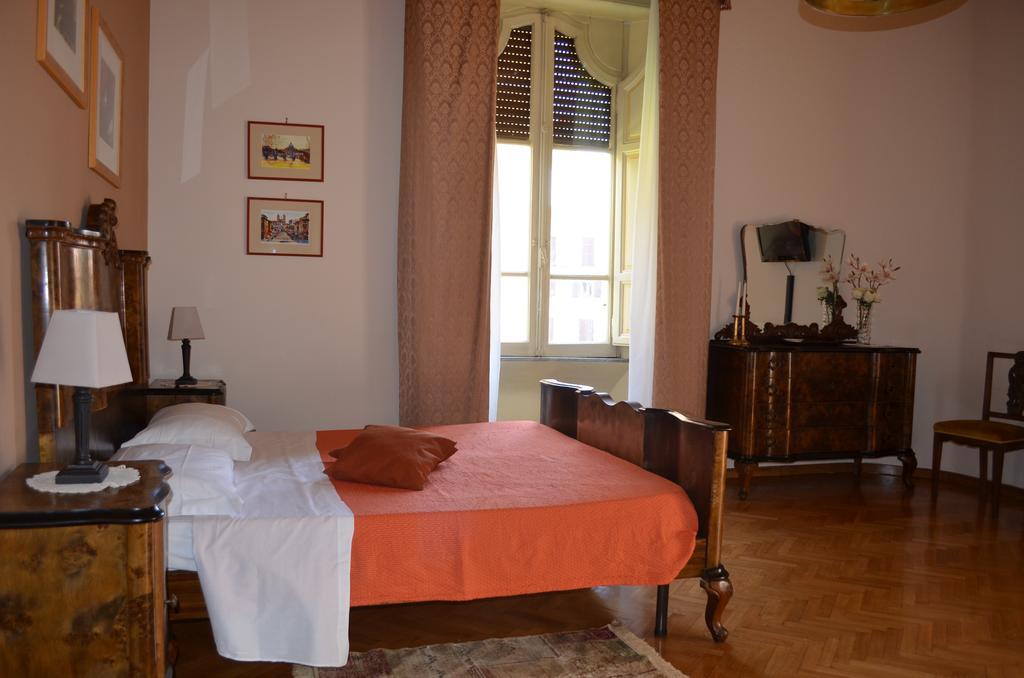 Rome Charming House Bed & Breakfast Room photo